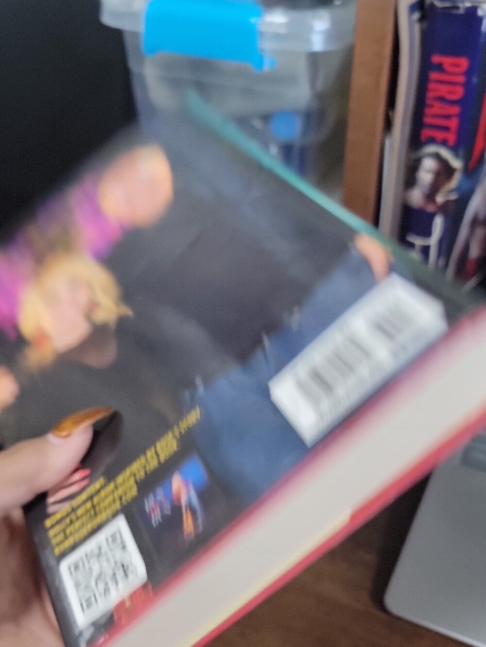 Run Rose Run Hardback - Picture 5 of 8